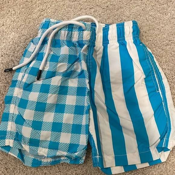 Set of 2 Solid and Striped Boys Bathing Suit Shorts size 6 - Picture 3 of 9